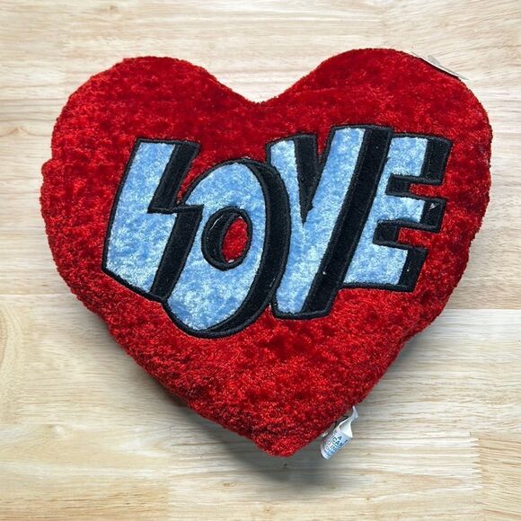 Love Heart Pillow - Picture 1 of 7
